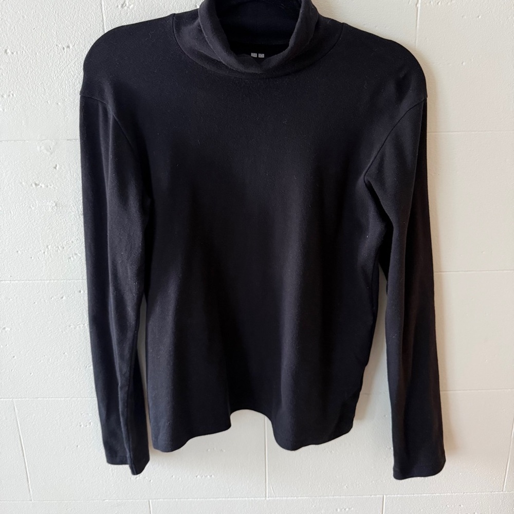 Uniqlo Black Long Sleeve Turtleneck